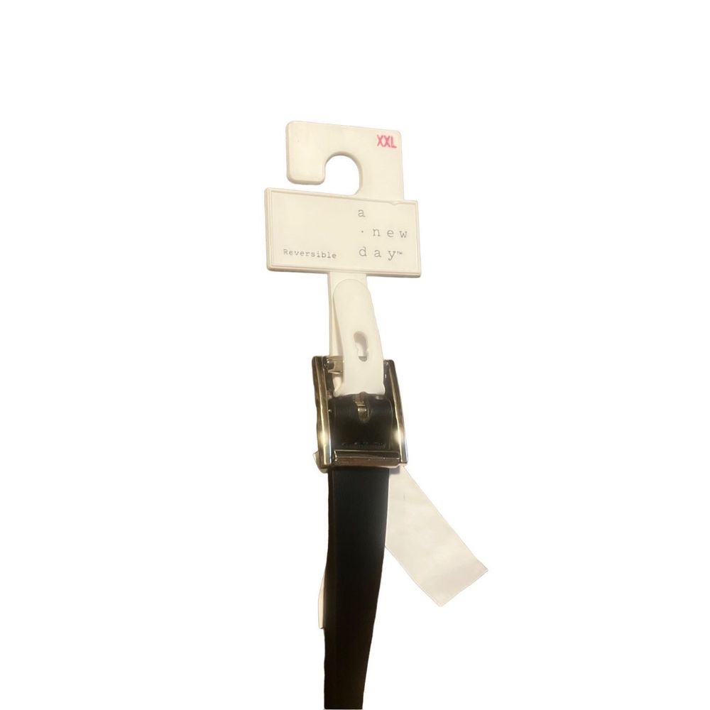 5/$25 NWT XXL reversible belt